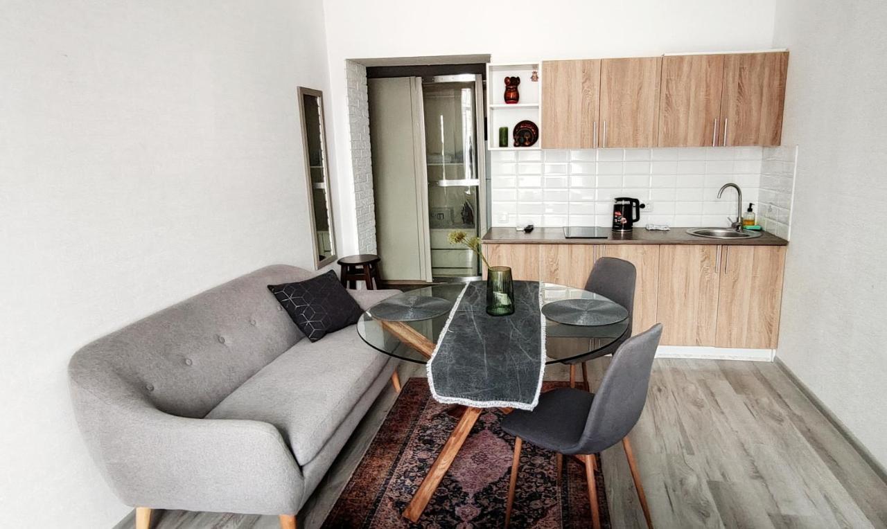 Flat in the city center โอเดสซา ภายนอก รูปภาพ
