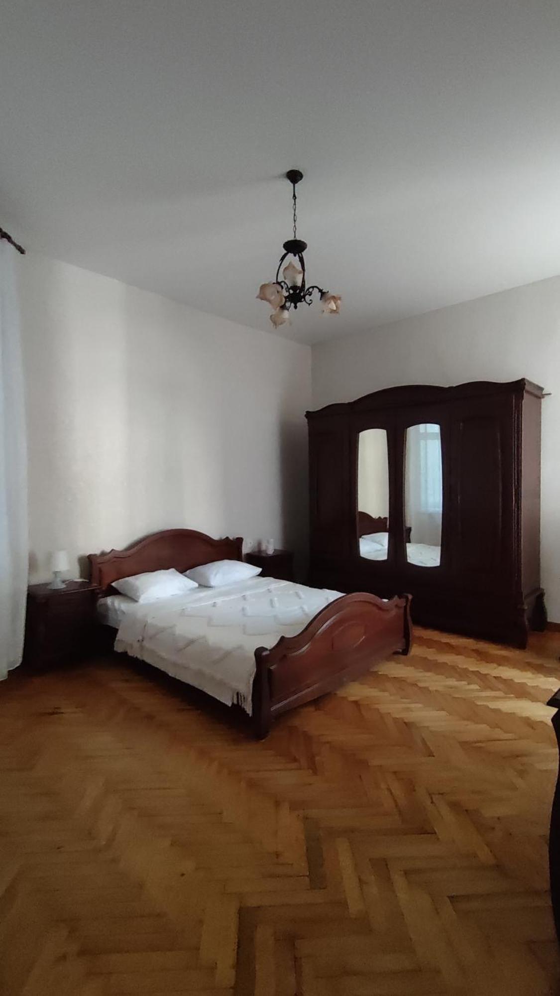 Flat in the city center โอเดสซา ภายนอก รูปภาพ